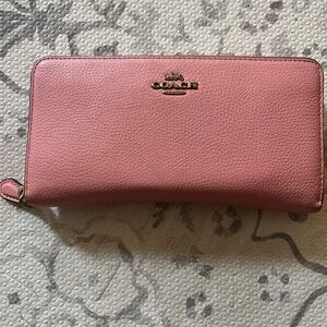 Coach accordion zip wallet